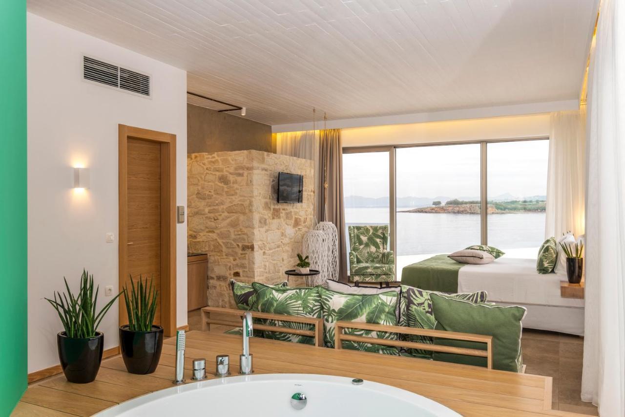 Kalamaki Luxury Suites Extérieur photo