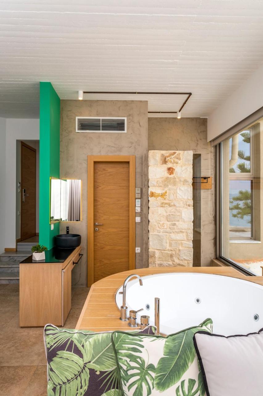 Kalamaki Luxury Suites Extérieur photo
