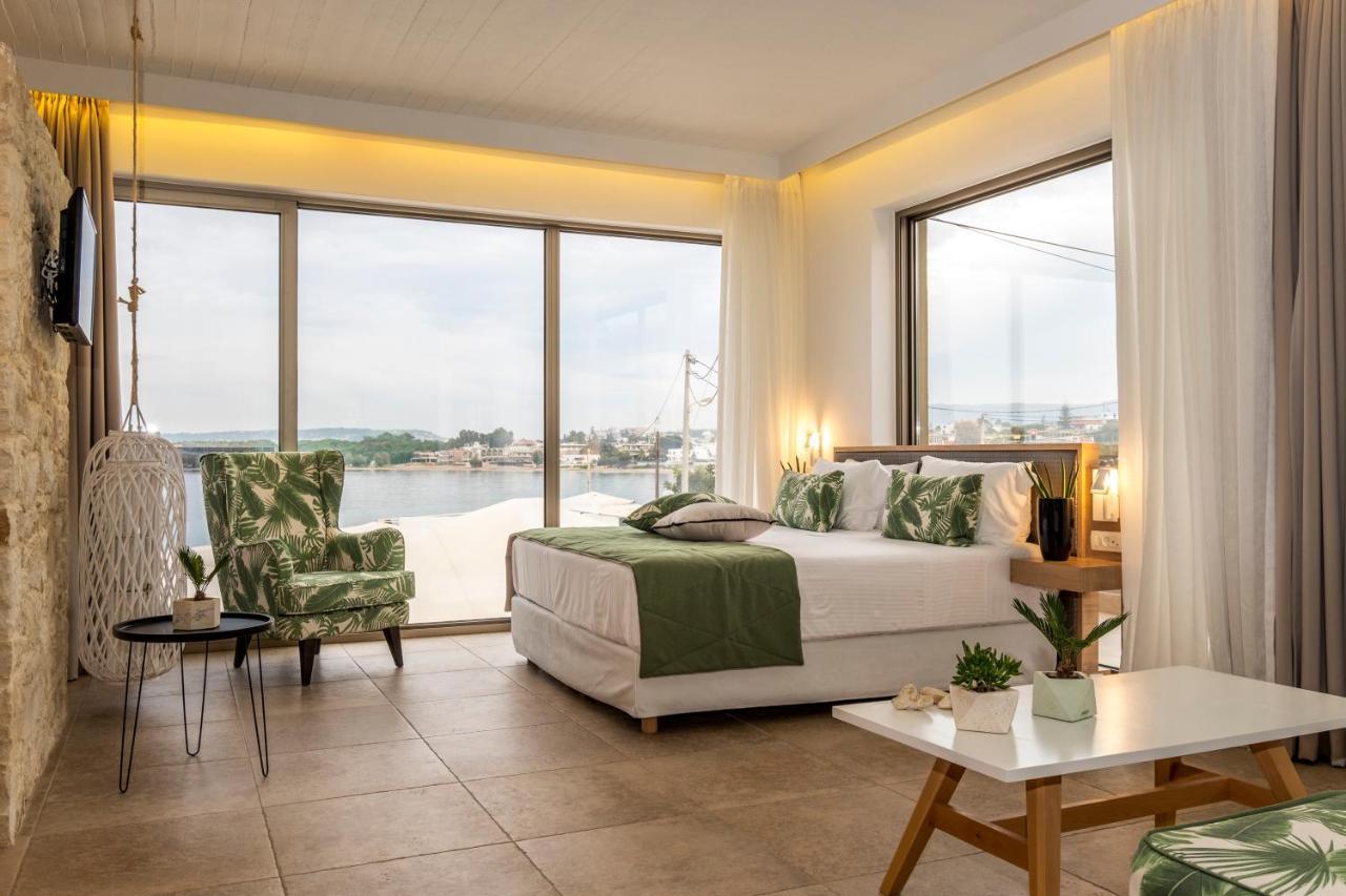 Kalamaki Luxury Suites Extérieur photo